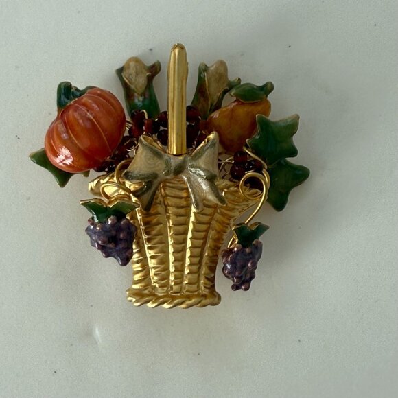 Vintage Gold-Tone Basket Pin Brooch Enamel Fall Harvest Fruits & Leaves Design - Picture 1 of 3